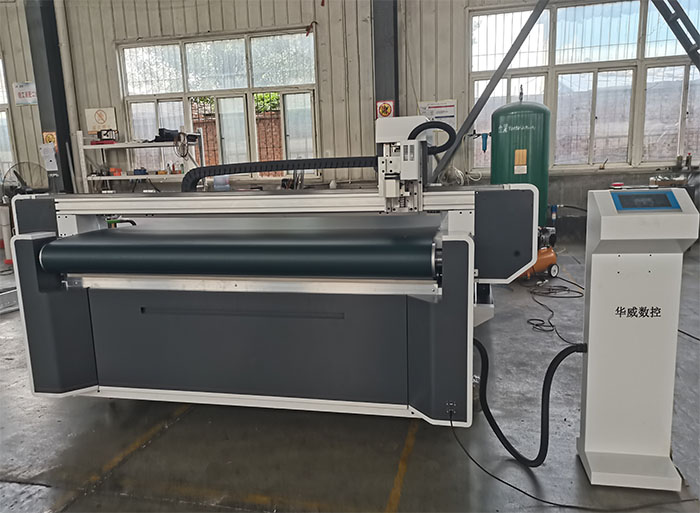 自动送料振动刀裁切机